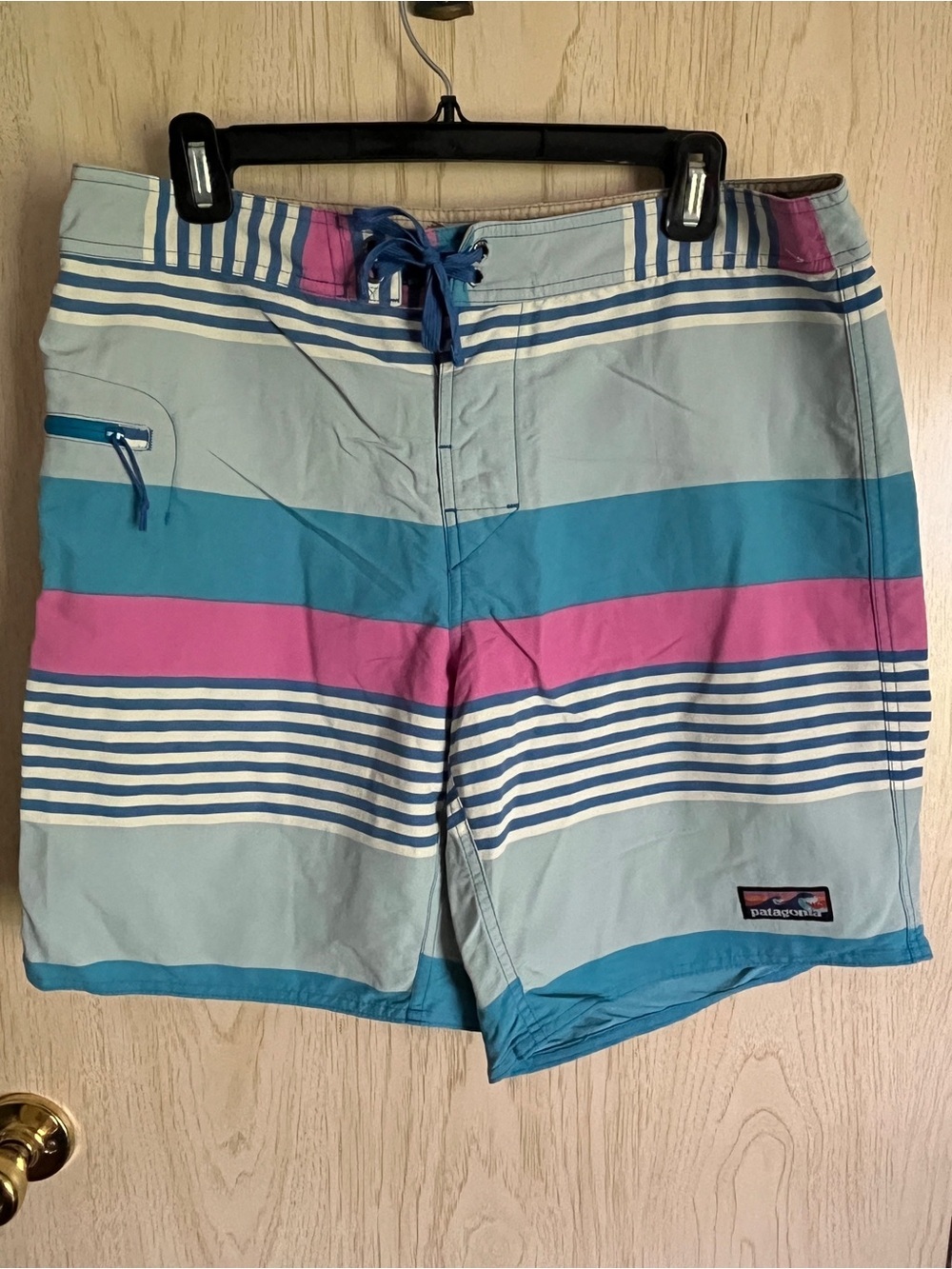 Patagonia Men's Wavefarer Board Shorts striped - Joya Blue 34